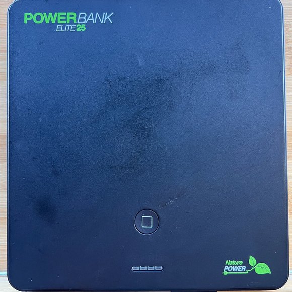 Nature Power (80026) Power Bank Elite‎ 25 25600mAh No Power Cord - Picture 1 of 6